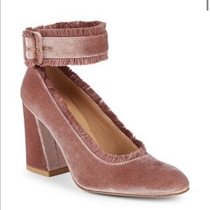 Stuart Weitzman Pumps